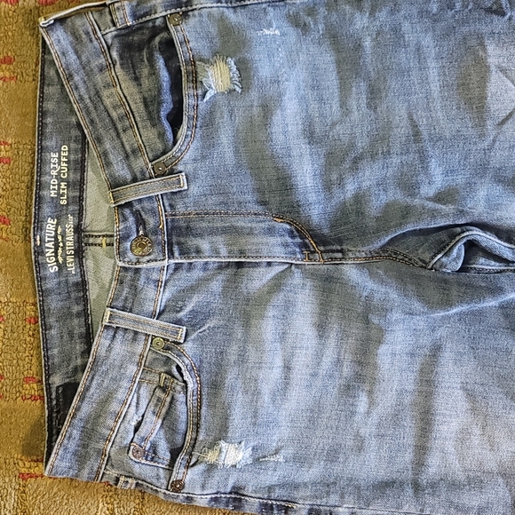 Levi Jeans - Picture 2 of 4